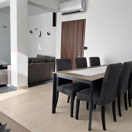 Apartment Spanjol Banjol Exterior foto
