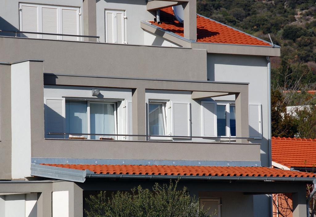Apartment Spanjol Banjol Exterior foto